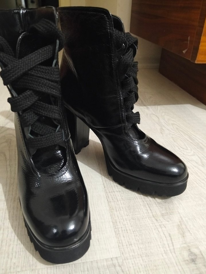 Derimod Siyah Platform Topuklu Gotik Kadın Bot rugan - Görsel 2