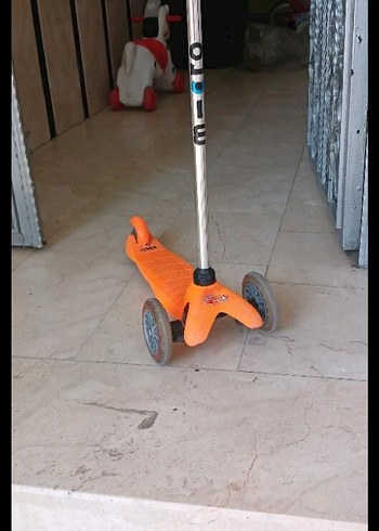 Micro Turuncu Micro Scooter
