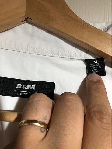 m Beden beyaz Renk Mavi marka m beden gömlek