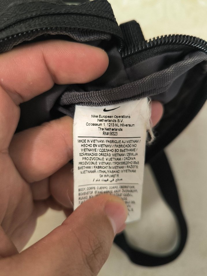 Nike Siyah Minimalist Erkek Omuz Çantası - Görsel 3