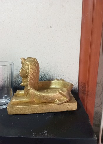 Parlak Altın Renkli Sfenks Figürü - Görsel 2