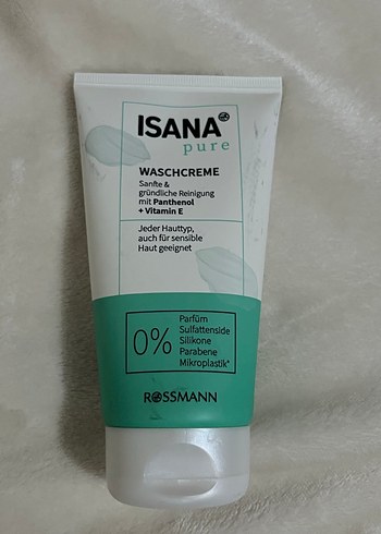 Isana Pure yüz temizleme kremi yüz temizleme jeli