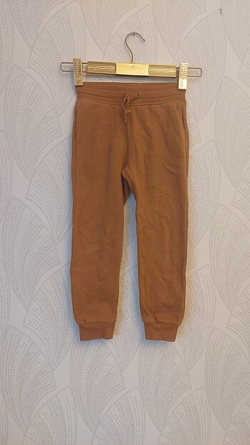 H&M EŞOFMAN 
