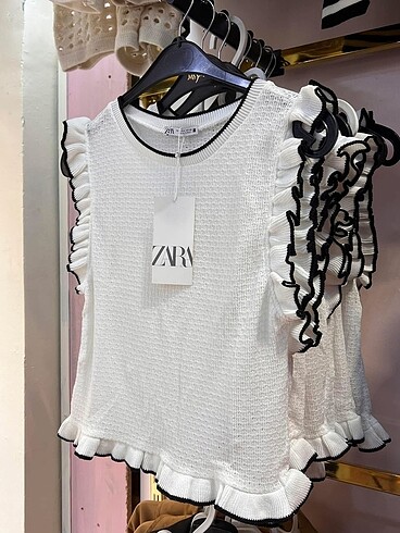 38 Beden beyaz Renk Zara Ekru Bluz