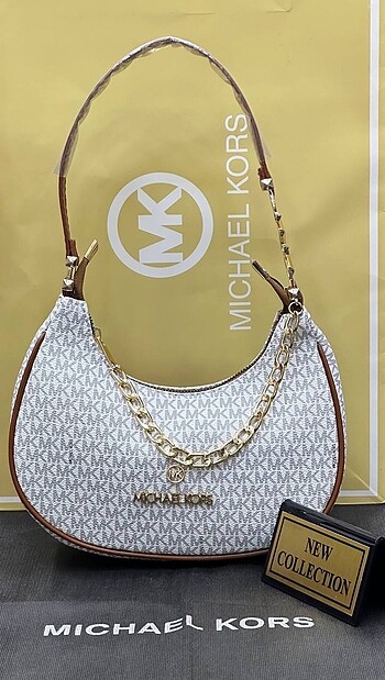 Michael Kors Micheal kors 24*14 cm astarlı içinde cep var