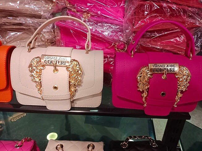Versace bayan çanta 18*13 cm zincir askılı astarsız