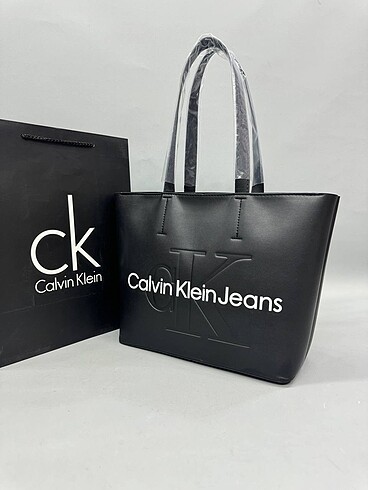 Calvin klein 37*26 cm astarsız