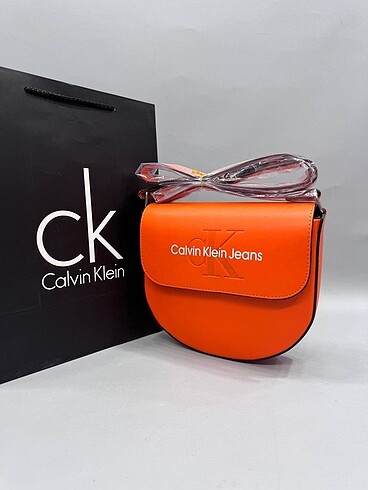  Beden siyah Renk Calvin çanta 24*22 cm