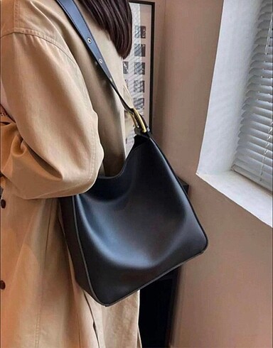  Beden Bayan çanta 26*26 cm içi süet eskitme aksesuarlı