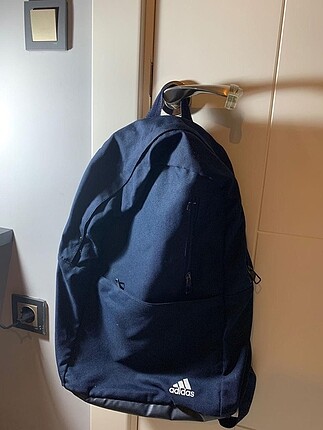 adidas sırt çantası