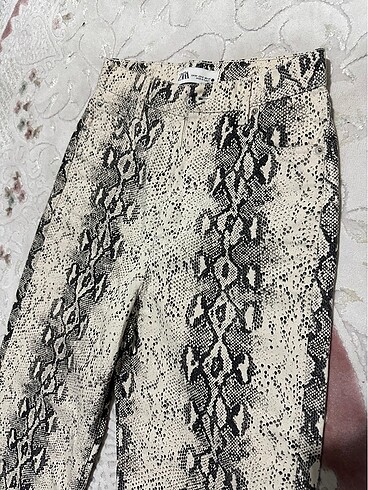 Zara ZARA YILAN DESEN PANTOLON