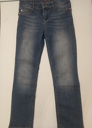 LCW marka 9/10 yaş kız çocuk pantalonu