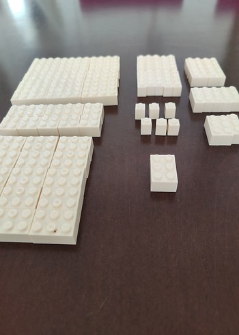 Diğer Krem Renk Lego Parçaları Seti
