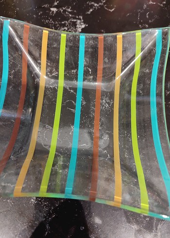 Renkli Çizgili Sunum Tabakları - Görsel 2