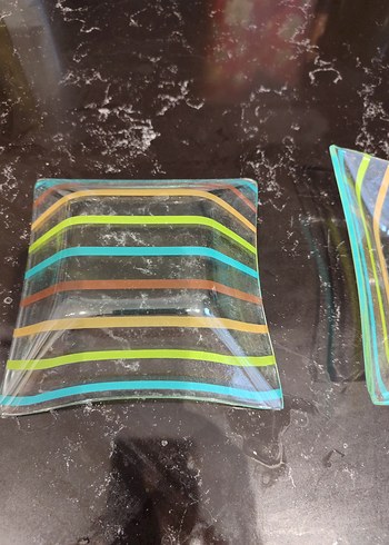 Renkli Çizgili Sunum Tabakları - Görsel 3