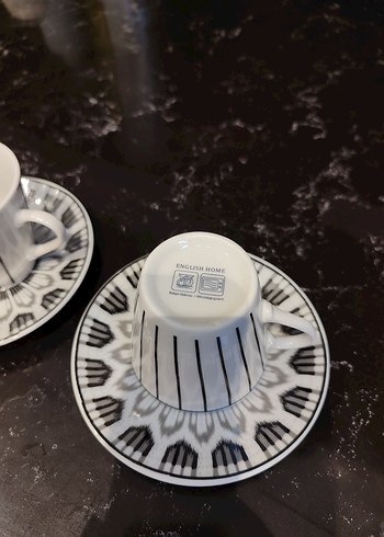 Beyaz ve Siyah İkili Kahve Fincanı - Görsel 2