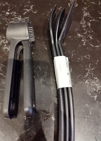 Siyah Mutfak Spatulası Seti ve Sarımsak Ezici - Görsel 2