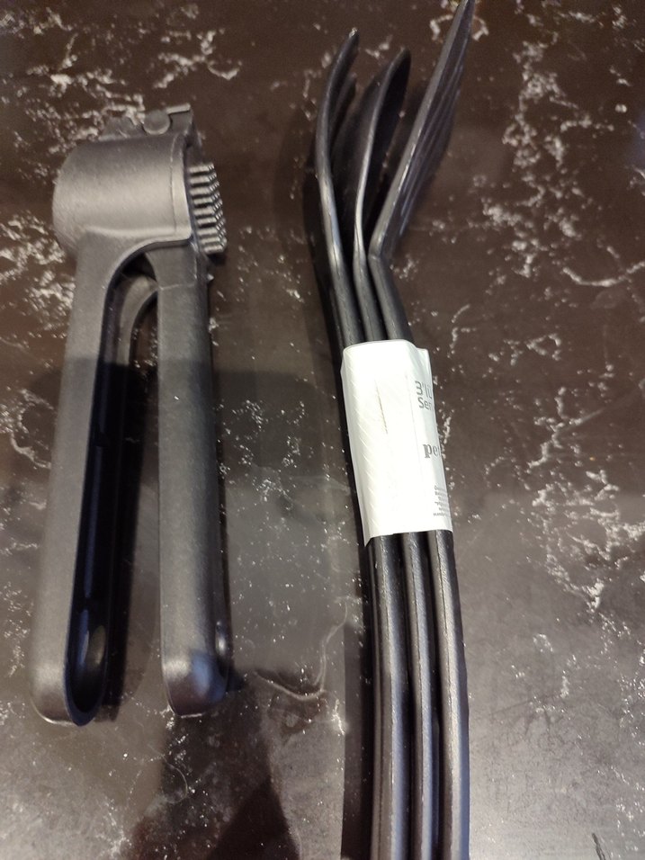 Siyah Mutfak Spatulası Seti ve Sarımsak Ezici - Görsel 2