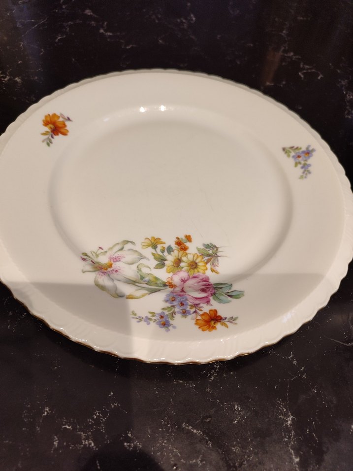 Çiçek Desenli Vintage Porselen Tabaklar - Görsel 2