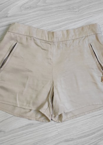 Bej Mini Saten Şort Fermuarlı