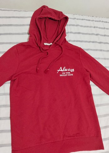 Kırmızı Kapüşonlu Kadın Sweatshirt