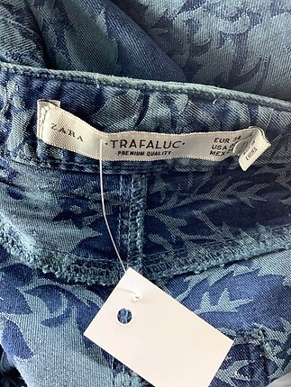 34 Beden Zara Jean / Kot %70 İndirimli.