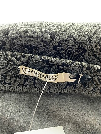 s Beden Stradivarius Kalem Etek %70 İndirimli.