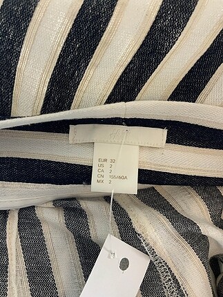 32 Beden H&M Kumaş Pantolon %70 İndirimli.