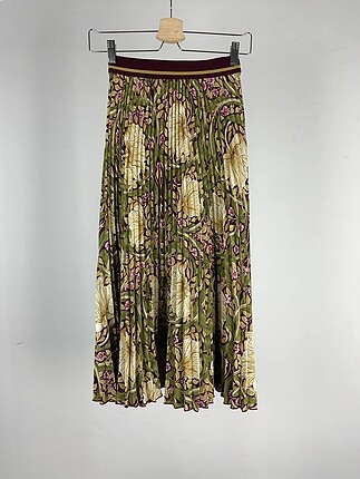 H&M Midi Etek %70 İndirimli.