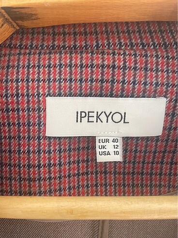 l Beden İpekyol ceket