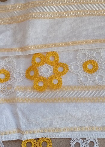 Sarı Nakışlı Havlu - Görsel 2