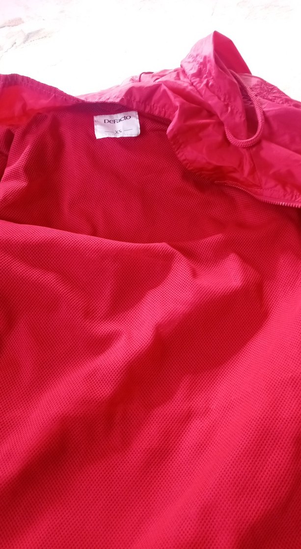 Kırmızı Fermuarlı kadın yağmurluk - Görsel 3