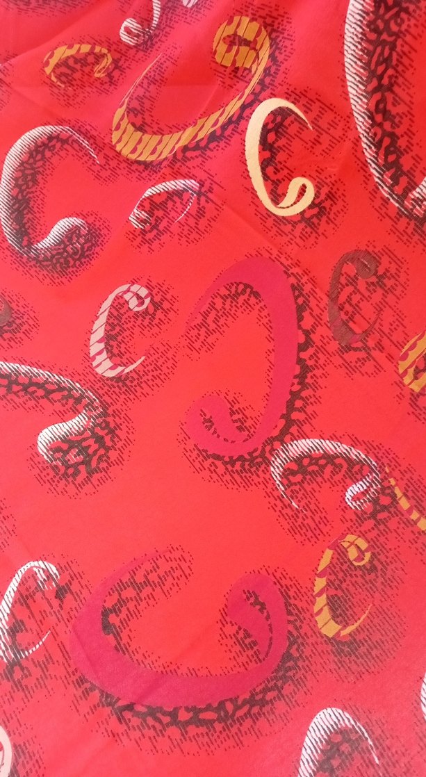 Kırmızı Desenli Kadın Fular - Görsel 4