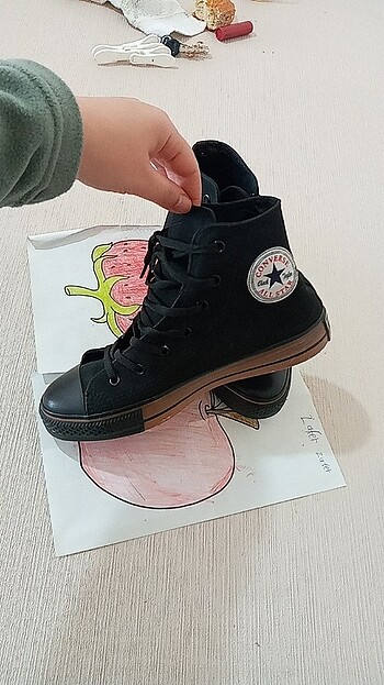 39 Beden siyah Renk Converse deri ayakkabı 