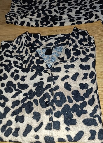 Uzun Kollu Düğmeli Bayan Pijama Takımı 