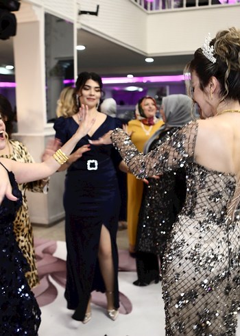 Parlak Gri /Füme Uzun Kollu Payetli Abiye Elbise - Görsel 6