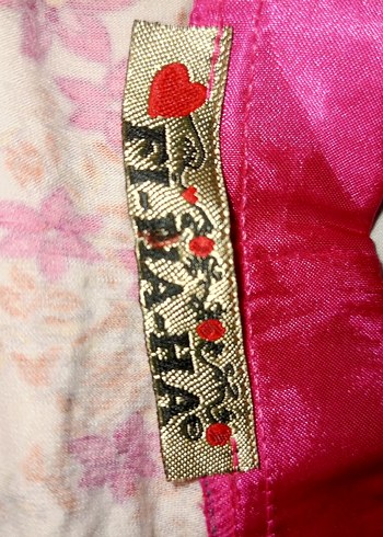 Pembe Elbise - Görsel 3