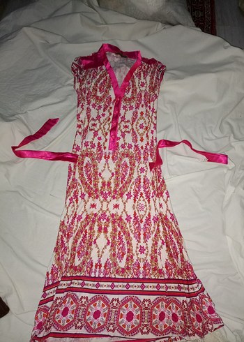 Pembe Elbise - Görsel 2