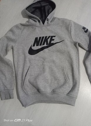 Nike sweatshirt