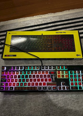 Corsair K60 RGB Pro Çok Renkli Mekanik Klavye - Görsel 4