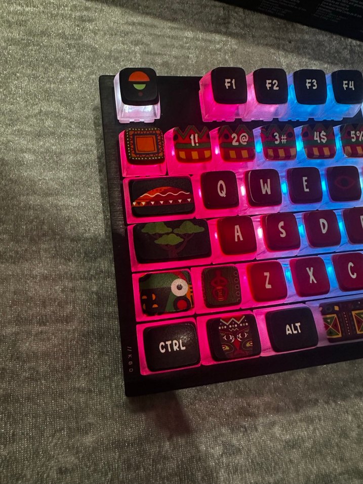 Corsair K60 RGB Pro Çok Renkli Mekanik Klavye - Görsel 3
