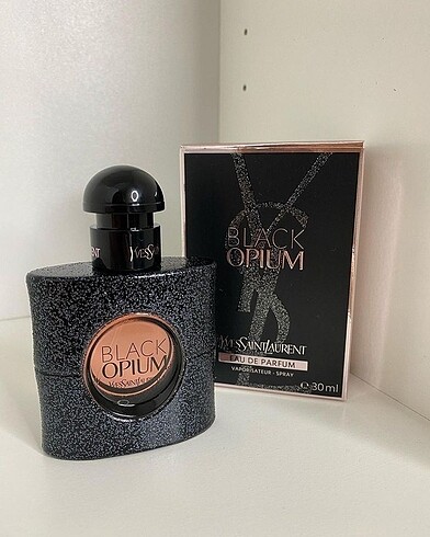 Yves Saint Laurent black opium