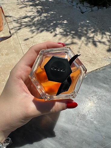  Beden gucci flora