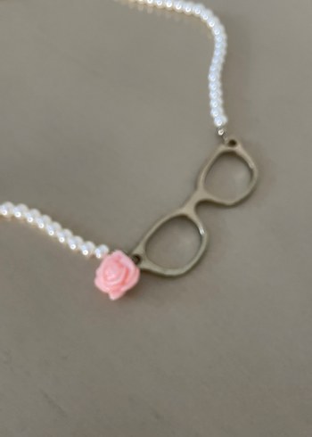 Boncuklu Pembe Gözlük Kolye - Görsel 3