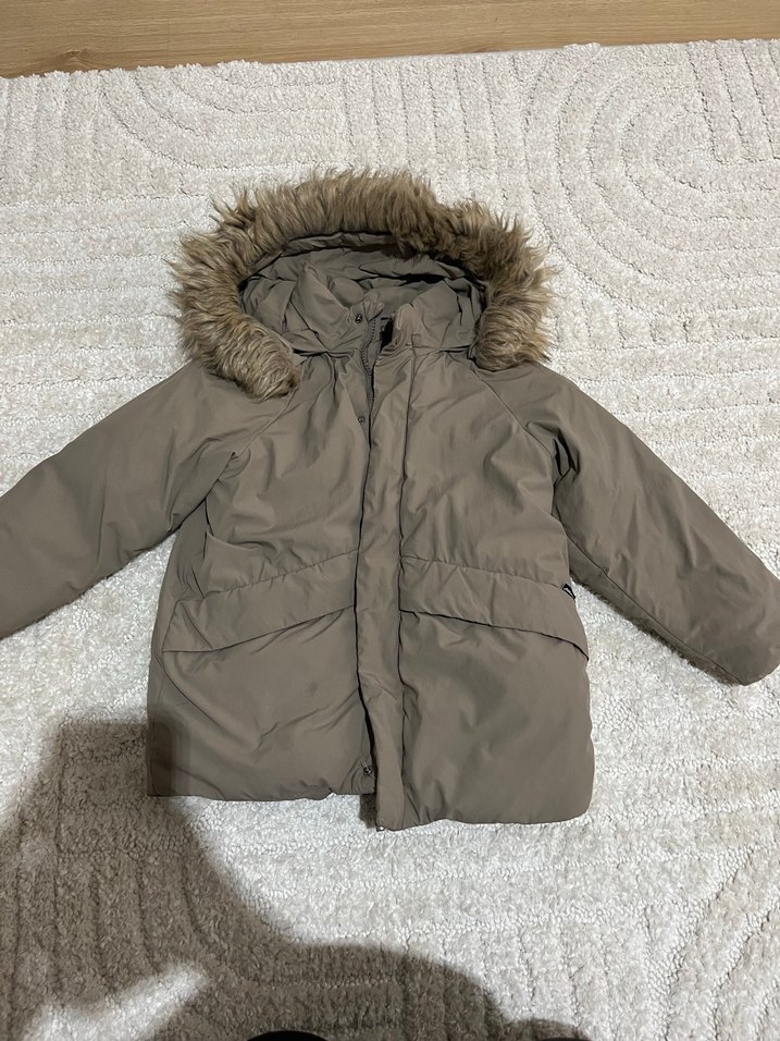 Çocuk Bej Kürk Detaylı Kışlık Mont - Görsel 2