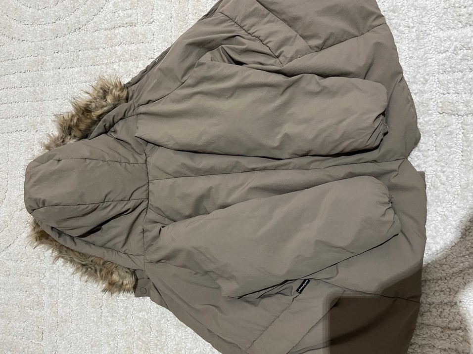 Çocuk Bej Kürk Detaylı Kışlık Mont - Görsel 4