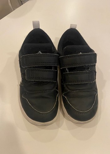 Adidas Siyah Erkek Çocuk Cırtcırtlı Spor Ayakkabı