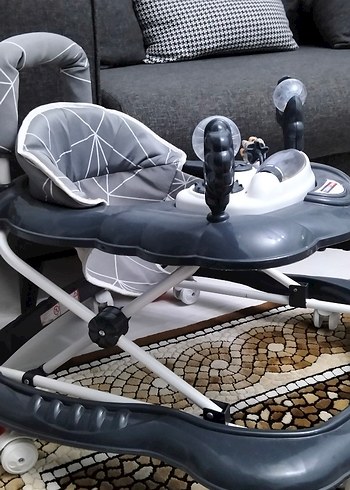 Gri Bebek Yürüteci bebeğim sevmedigi için çok az bindi yeni gibi - Görsel 2