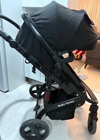 Siyah Bebek Arabası yedek sepeti ve tekerleri var çok konforlu - Görsel 5