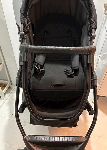 Siyah Bebek Arabası yedek sepeti ve tekerleri var çok konforlu - Görsel 7